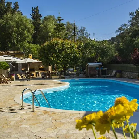 Andrikos Apartament *