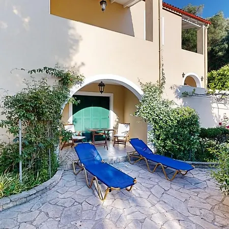 Apartament Andrikos *